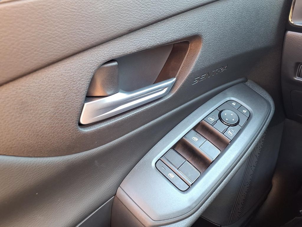 Used 2026 Nissan Sentra SV w/ Floor Mat Package FWD image 18