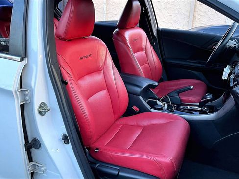 Used 2016 Honda Accord Sport image 8