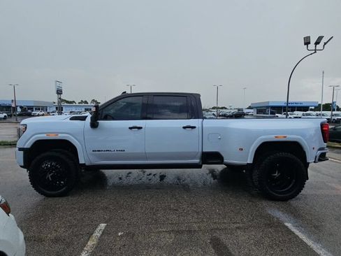 Used 2026 GMC Sierra 3500 Denali Ultimate AWD/4WD image 4
