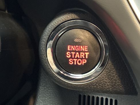 Used 2024 Subaru Crosstrek 2.0i Premium image 25