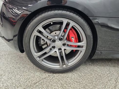 Used 2011 Audi R8 V10 w/ Enhanced Leather Pkg AWD/4WD image 48