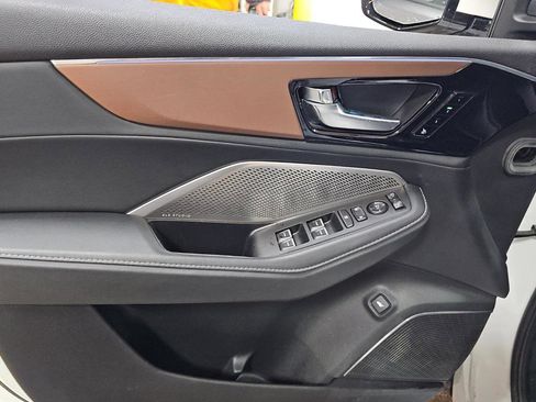 Used 2022 Acura MDX SH-AWD w/ Technology Package image 13