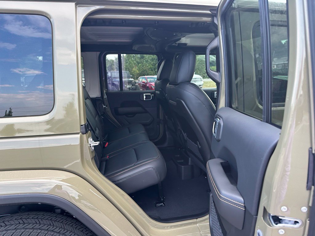 New 2026 Jeep Wrangler Unlimited Sahara AWD/4WD image 20