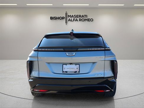 Used 2024 Cadillac Lyriq Sport image 6