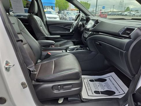 Used 2023 Honda Ridgeline Black Edition image 38