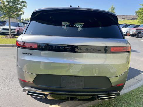 Certified 2025 Land Rover Range Rover Sport SE AWD/4WD image 6