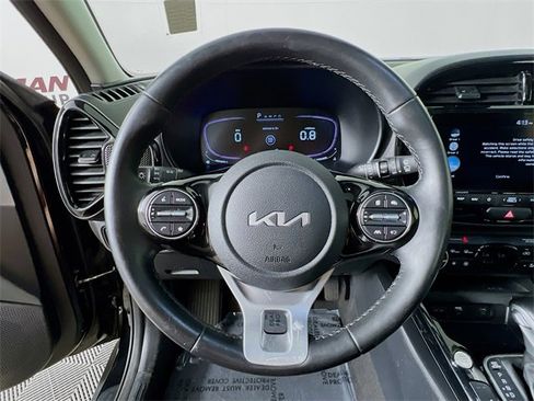 Used 2023 Kia Soul EX image 12