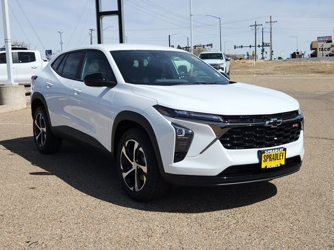 New 2026 Chevrolet Trax RS w/ Driver Confidence Package image 4