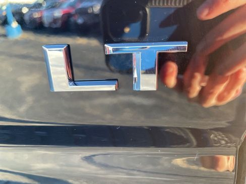 Used 2025 Chevrolet Silverado 2500 LT w/ Z71 Chrome Sport Edition image 8