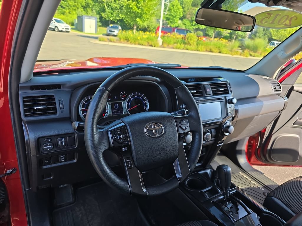 Used 2015 Toyota 4Runner Trail AWD/4WD image 18