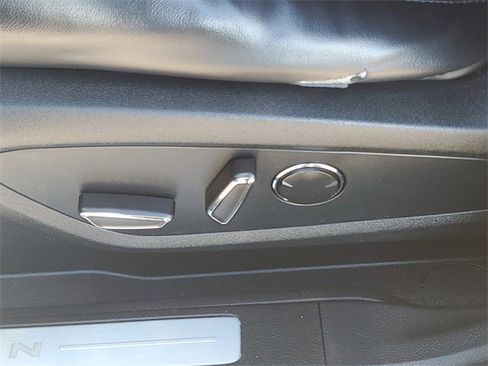 Used 2017 Lincoln MKC Reserve image 25