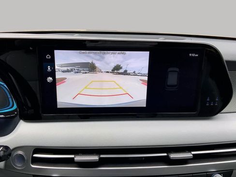 Certified 2025 Hyundai Palisade SEL FWD image 28