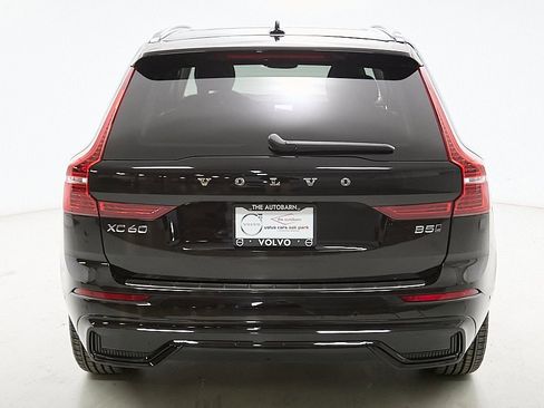 Certified 2024 Volvo XC60 B5 Plus w/ Protection Package Premier image 8