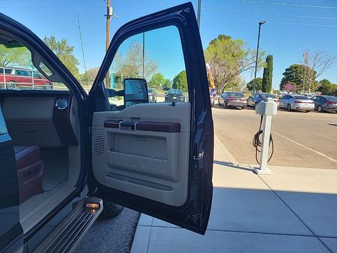 Used 2013 Ford F250 King Ranch image 18