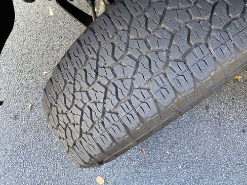 Used 2025 Chevrolet Silverado 2500 LTZ w/ LTZ Premium Package image 12