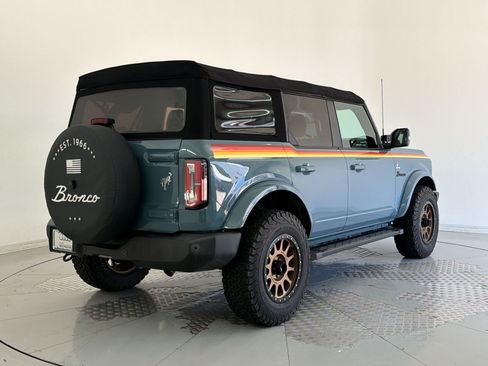 Used 2022 Ford Bronco Outer Banks AWD/4WD image 9