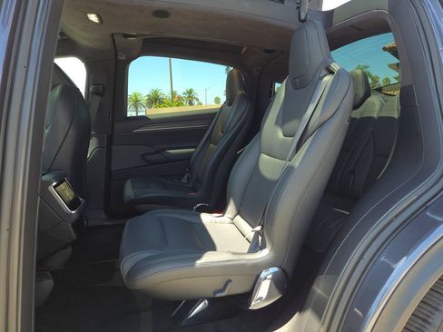 Used 2022 Tesla Model X AWD/4WD image 9