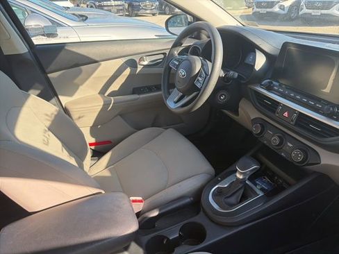 Used 2021 Kia Forte LXS image 13