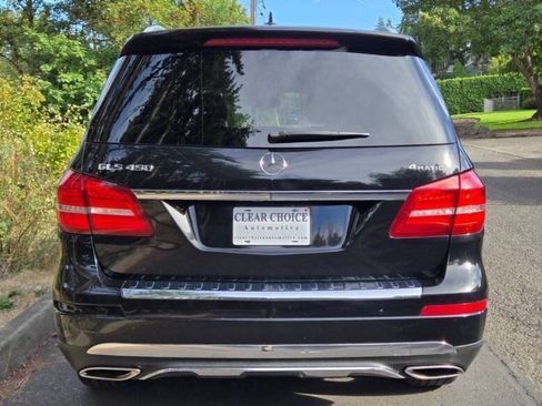 Used 2017 Mercedes-Benz GLS 450 4MATIC image 9