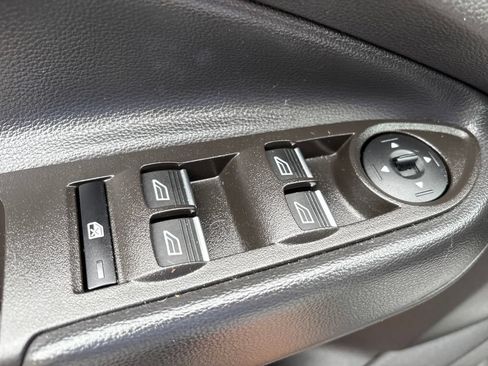 Used 2018 Ford Escape Titanium w/ Ford Safe & Smart Package AWD/4WD image 13