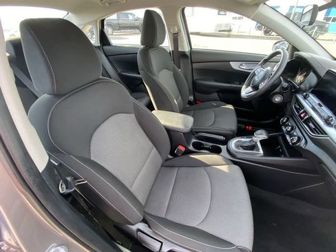 Used 2024 Kia Forte LXS image 23