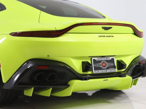 Used 2019 Aston Martin V8 Vantage Coupe RWD image 30