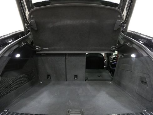 Used 2023 Porsche Cayenne S image 28