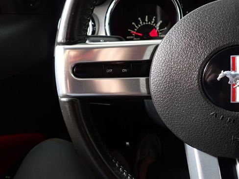 Used 2006 Ford Mustang GT Premium RWD image 24