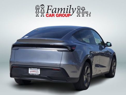 Used 2026 Tesla Model Y Long Range RWD image 4