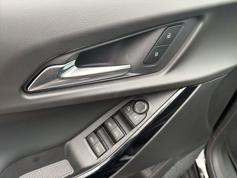 New 2026 Chevrolet Equinox LT w/ Convenience Package II image 21