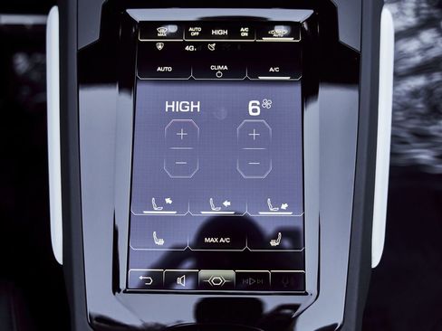 Used 2024 Lamborghini Huracan EVO image 61