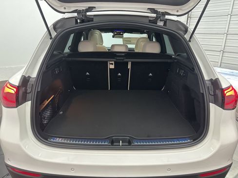 Used 2026 Mercedes-Benz GLC 300 image 24