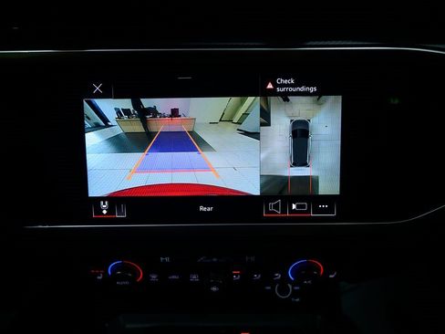 Used 2022 Audi Q3 2.0T Premium Plus image 21