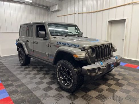 Used 2021 Jeep Wrangler Unlimited Rubicon 4xe w/ Dual Top Group image 2