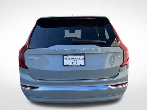 New 2026 Volvo XC90 T8 Plus w/ Protection Package Premier image 4