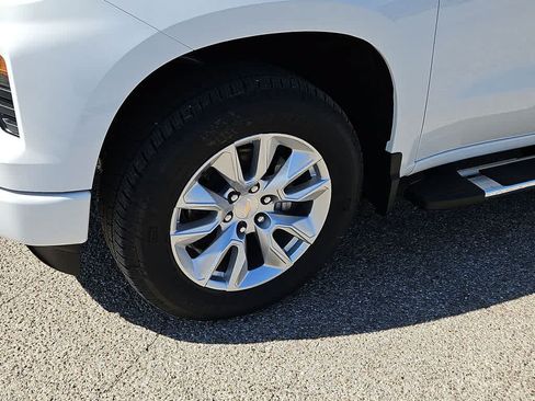Used 2024 Chevrolet Silverado 1500 Custom RWD image 16