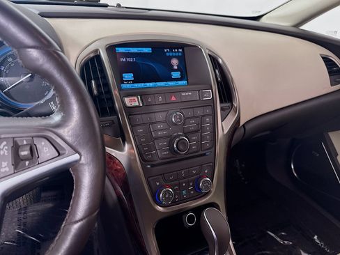Used 2014 Buick Verano Leather FWD image 16