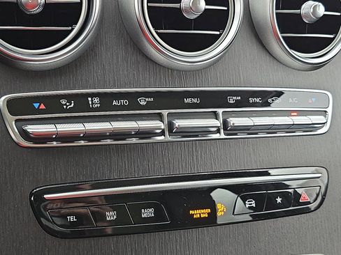 Certified 2021 Mercedes-Benz GLC 300 4MATIC image 23