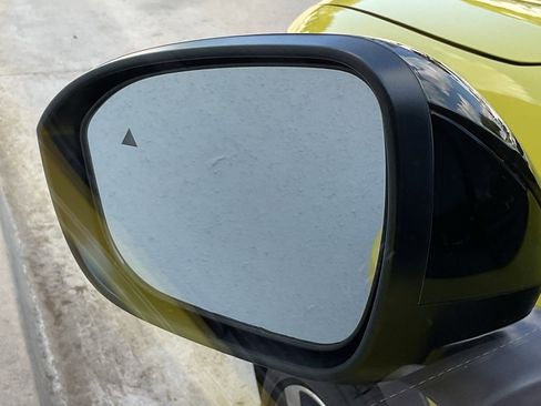 New 2026 Nissan Kicks SR image 10