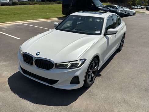 Used 2024 BMW 330e w/ Premium Package RWD image 5