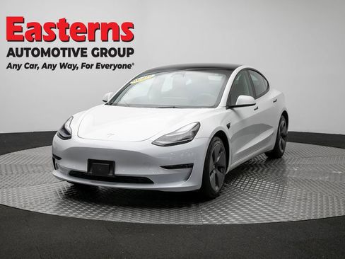 Used 2023 Tesla Model 3 Standard Range RWD image 1