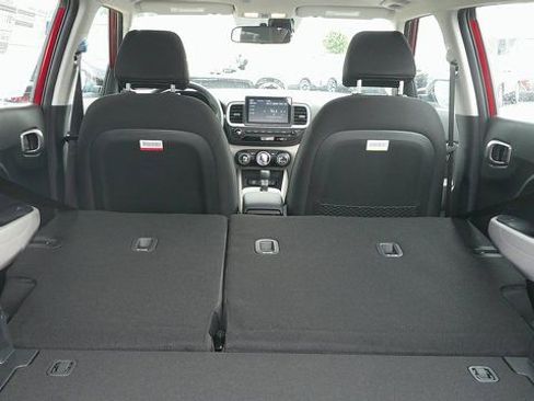 New 2026 Hyundai Venue SEL FWD image 21