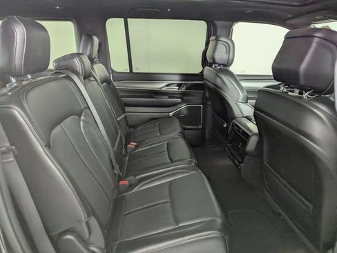 Used 2024 Jeep Wagoneer Series II AWD/4WD image 20