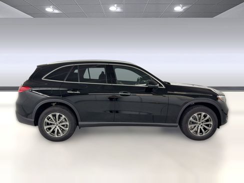 Certified 2026 Mercedes-Benz GLC 300 image 8