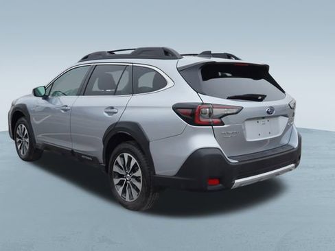 Used 2025 Subaru Outback Limited w/ Popular Package #2 image 6