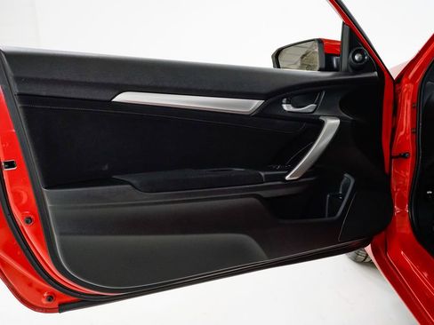 Used 2019 Honda Civic EX image 9