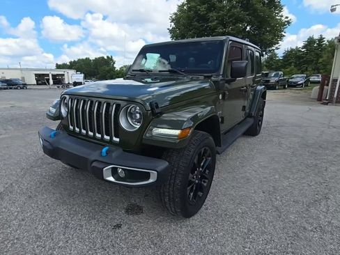 Used 2023 Jeep Wrangler Unlimited Sahara w/ Cold Weather Group AWD/4WD image 1