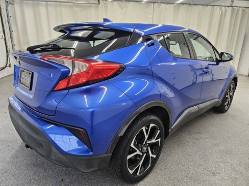 Used 2018 Toyota C-HR XLE image 5