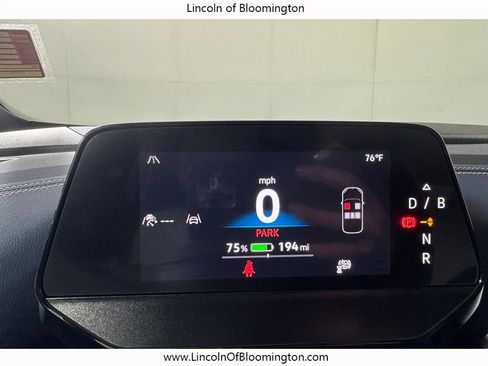 Used 2025 Volkswagen ID.4 Pro S AWD/4WD image 16