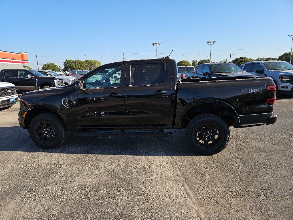 New 2026 Ford Ranger Lariat w/ Black Appearance Package AWD/4WD image 7